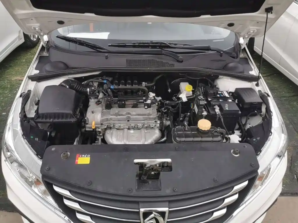 Baojun 310 2016 2016 1.2L Manual Luxury Type