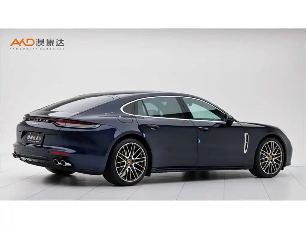 Porsche Panamera 2023 Panamera Executive Long Wheelbase Platinum Edition 2.9T фото 3
