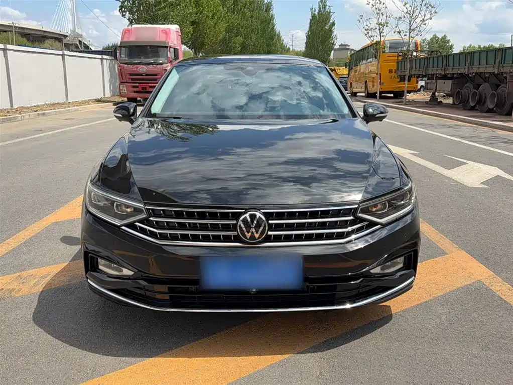 Volkswagen Magotan 2025 Facelift II Public Edition 330TSI DSG Luxury фото 7