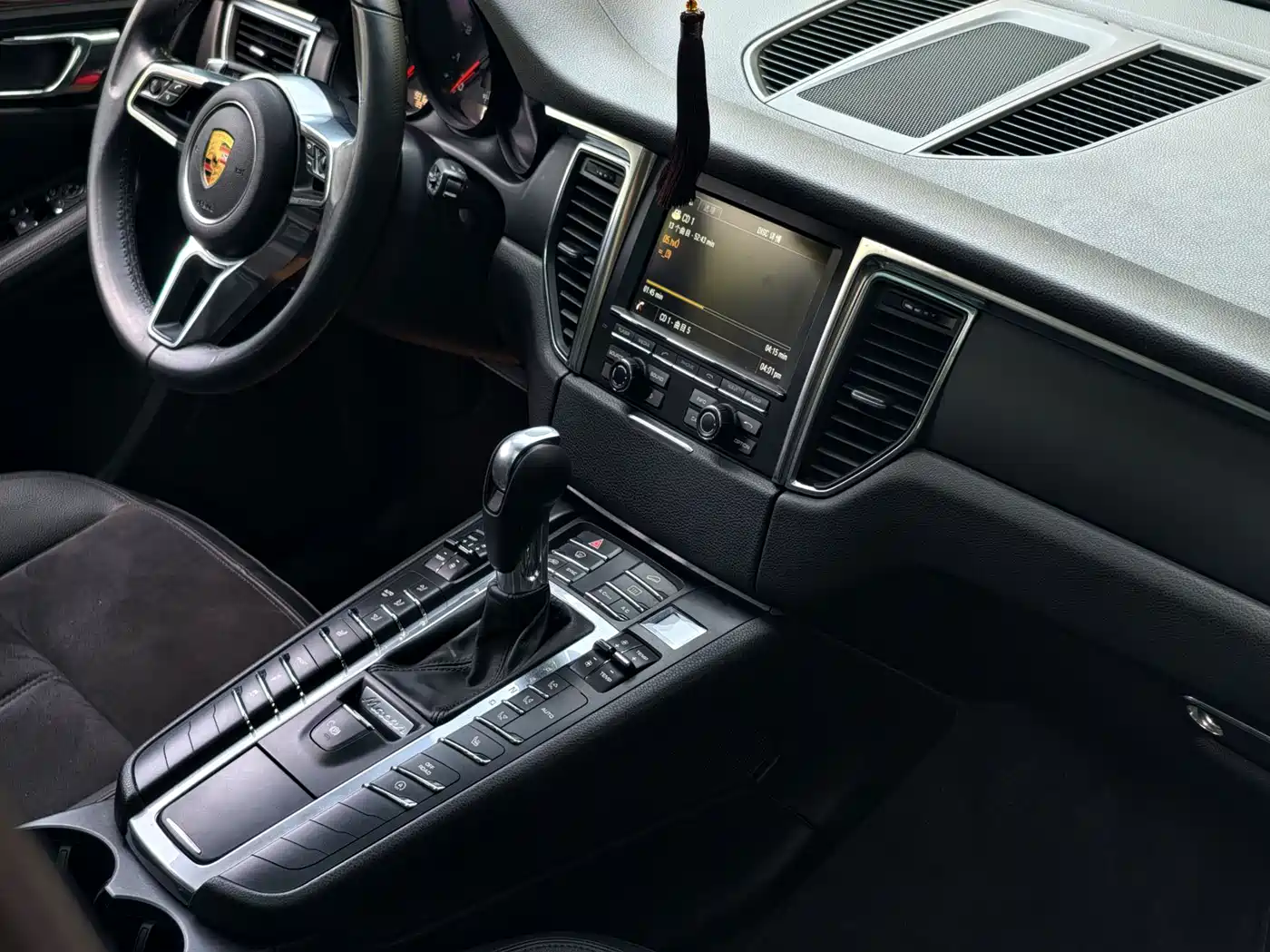 Porsche Macan 2016 Macan 2.0T фото 7