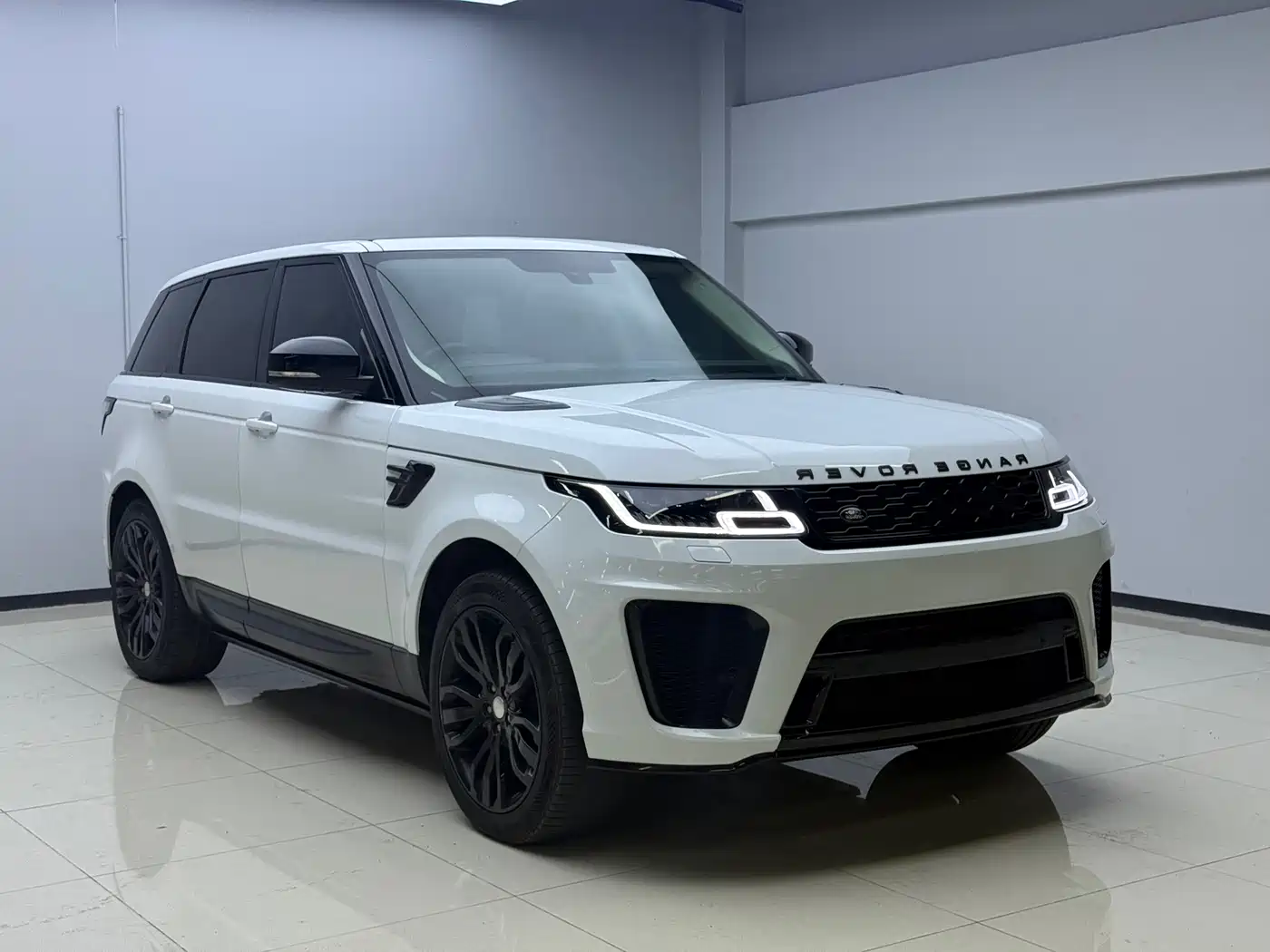 Land Rover Range Rover Sport 2014 3.0 SC V6 HSE DYNAMIC фото 2