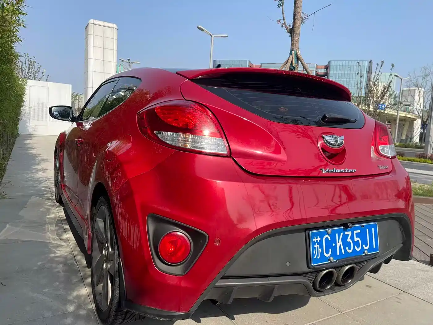 Hyundai Veloster 2012 1.6T Automatic Luxury фото 6