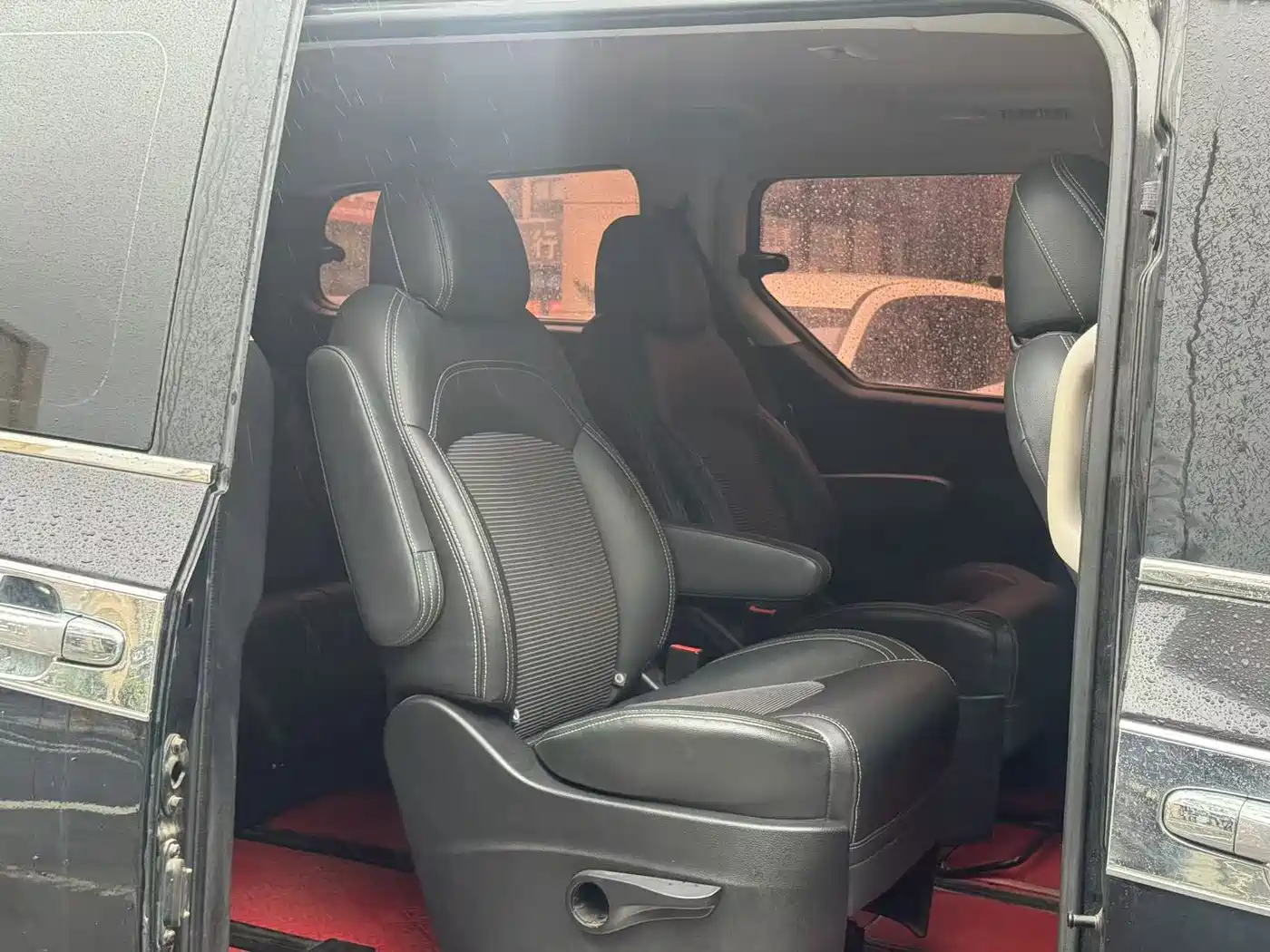 SAIC Maxus Maxus G10 2019 2018 PLUS 1.9T Manual Elite Edition Diesel