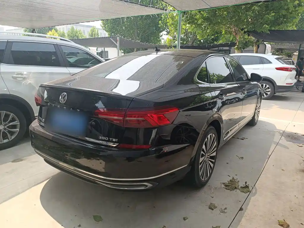 Photo 6 - Volkswagen Passat