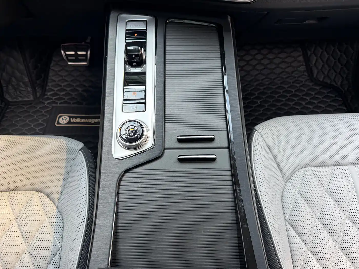 Volkswagen Talagon 2024 Model 380TSI 4WD R-Line Grand Touring Edition фото 14