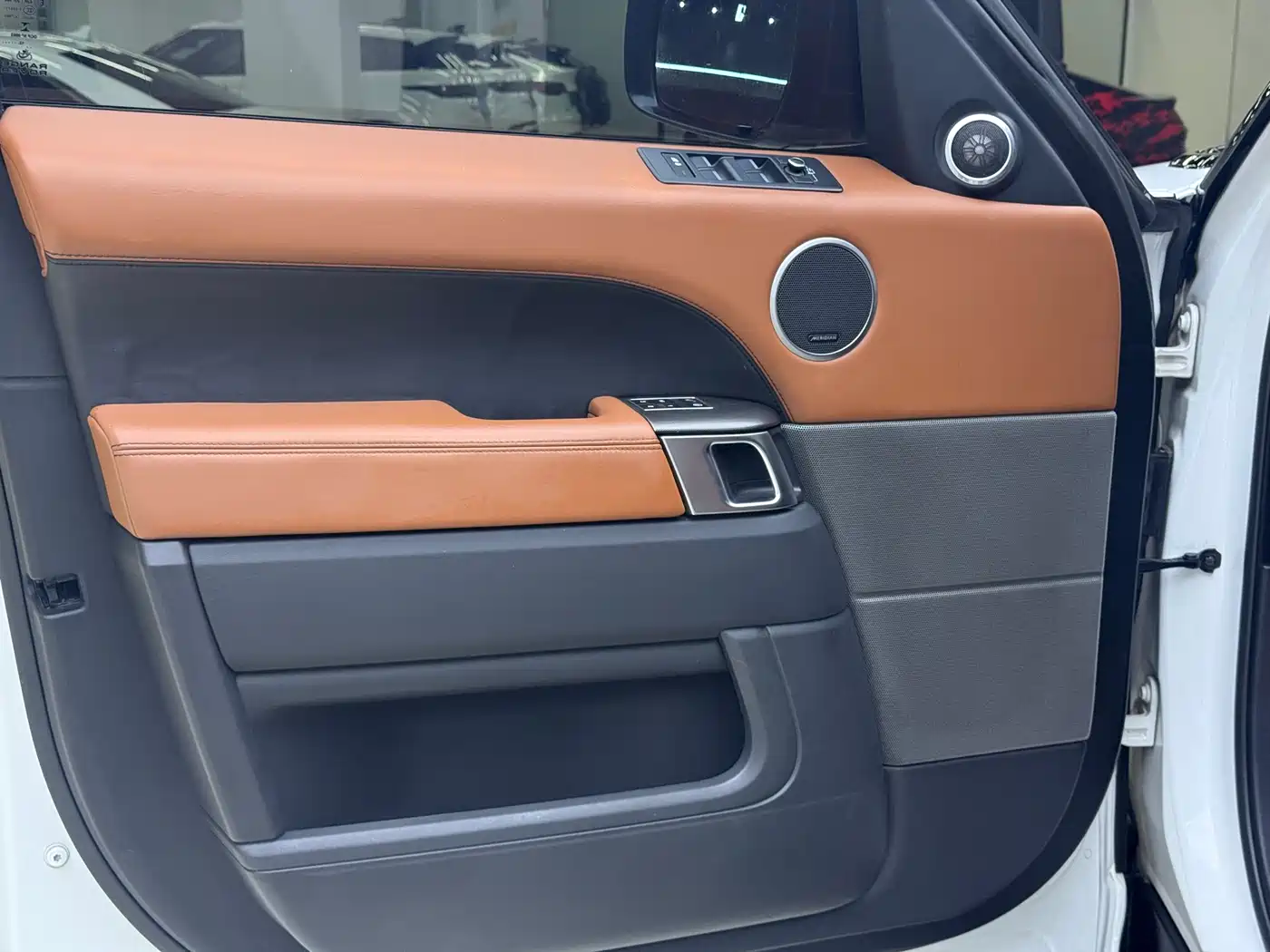 Land Rover Range Rover Sport 2014 3.0 SC V6 HSE DYNAMIC фото 10