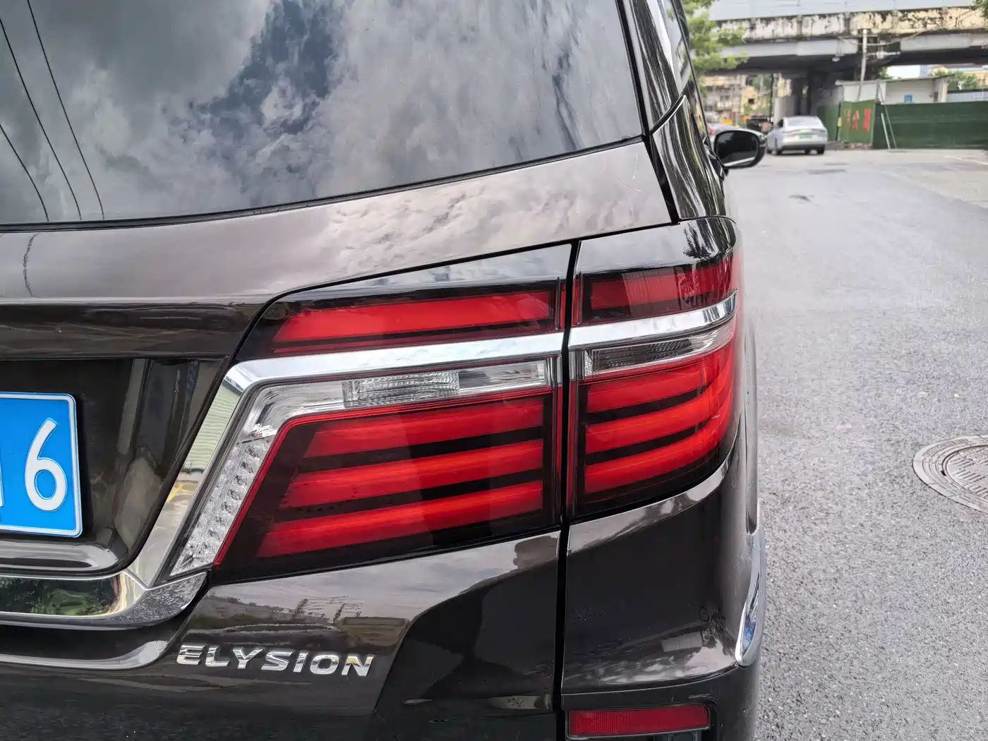 Фото 21 - Honda Elysion