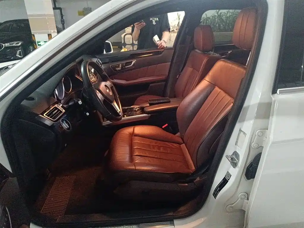 Mercedes-Benz E-Class 2015 Facelift E 260 L Sport Luxury фото 8
