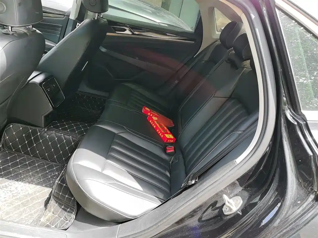 Volkswagen Passat 2020 280TSI Business Edition China VI фото 14