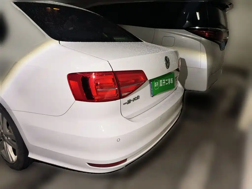 Volkswagen Sagitar 2018 280TSI DSG Spark Edition фото 5
