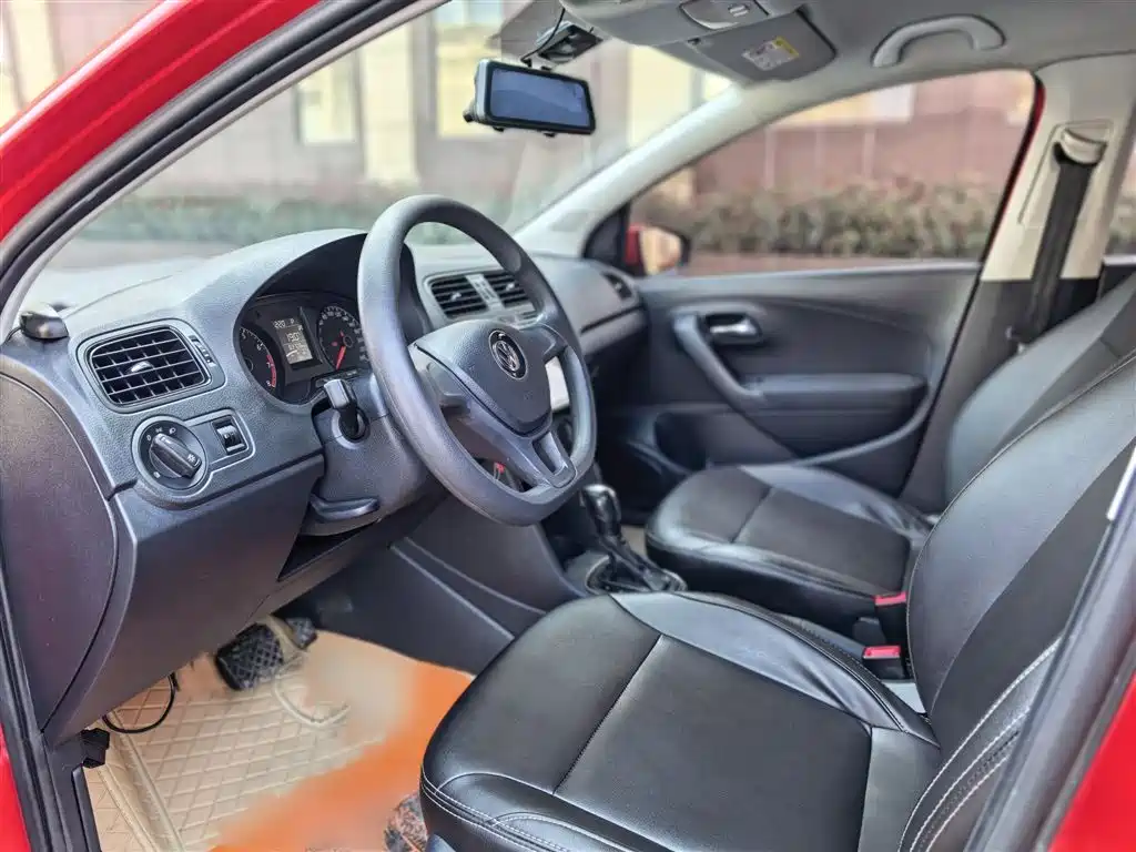 Volkswagen Polo 2018 1.5L Auto Safe Drive фото 15