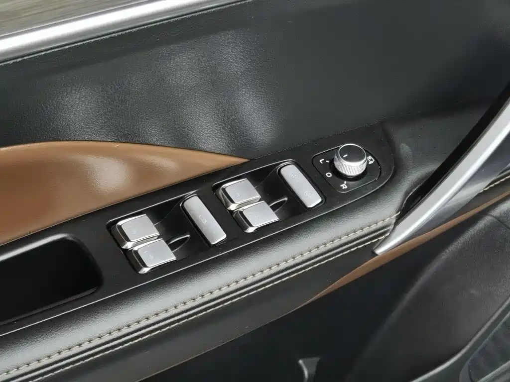 Geely Binyue 2019 2019 260T DCT Ranger China VI