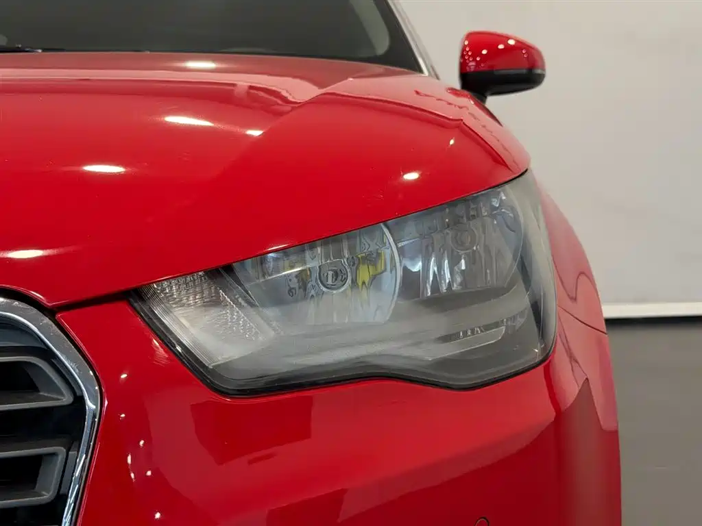 Audi A1 2014 30 TFSI Sportback Fashion фото 14