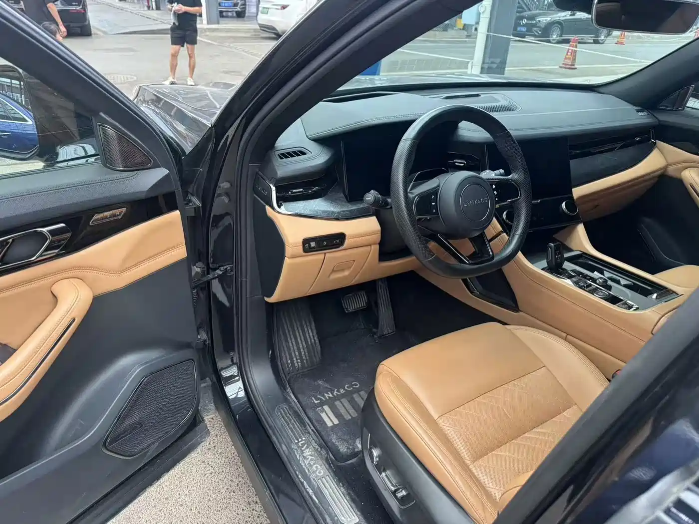 Lynk & Co 09 2023 2021 2.0T Halo 7-seater