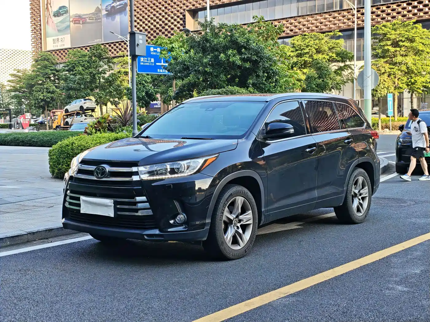 Toyota Highlander 2018 2.0T 4WD Ultimate 7-seater (China V)