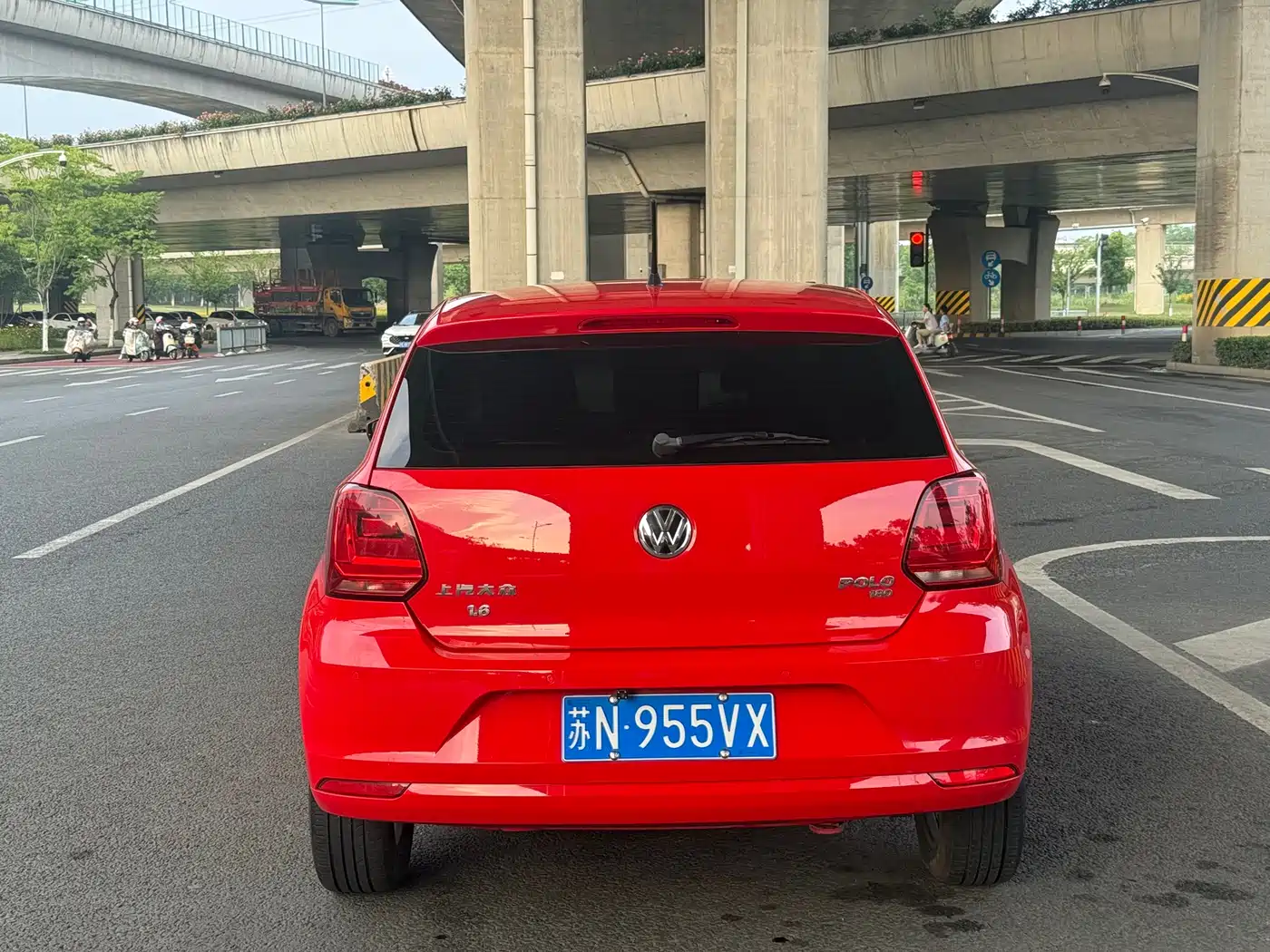 Volkswagen Polo 2016 1.6L Automatic Comfort фото 6