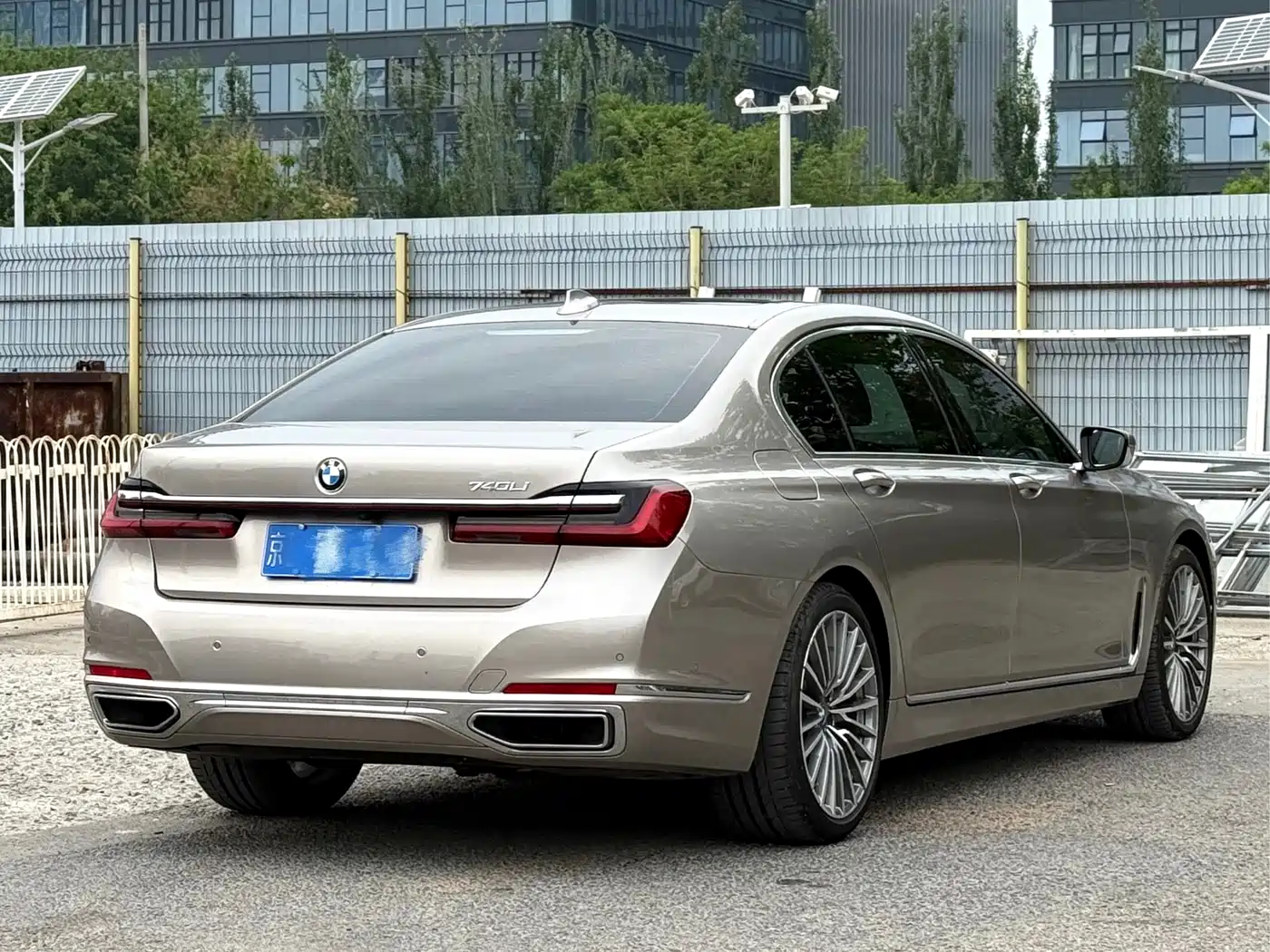 BMW 7 Series 2019 740Li Premium Luxury Package фото 4