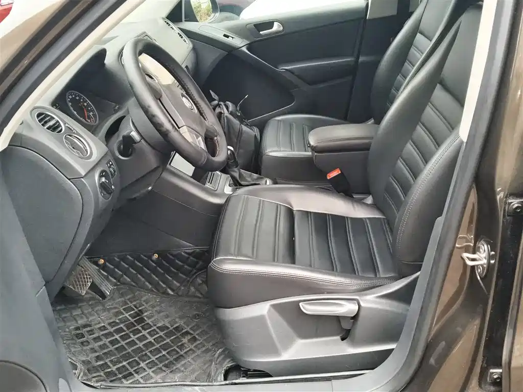 Volkswagen Tiguan 2015 1.8TSI Automatic 2WD Trendline фото 11