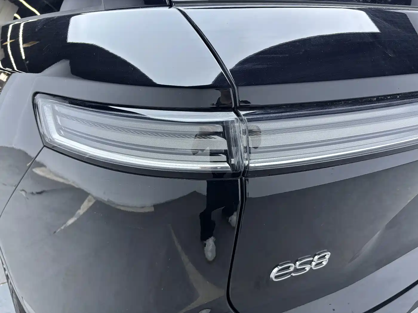 NIO ES8 2026 2025 Model 6-Seat Executive Luxury Edition