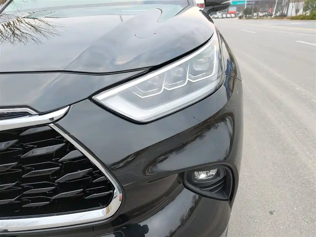 TOYOTA HIGHLANDER