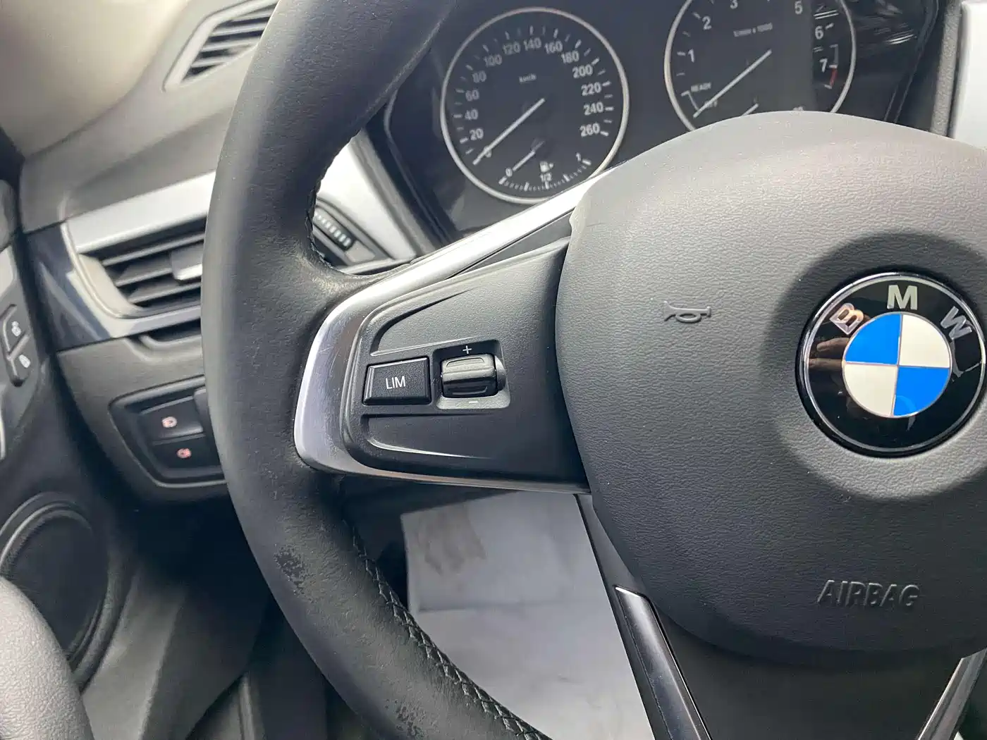 BMW X1 2018 sDrive18Li Fashion Model фото 24