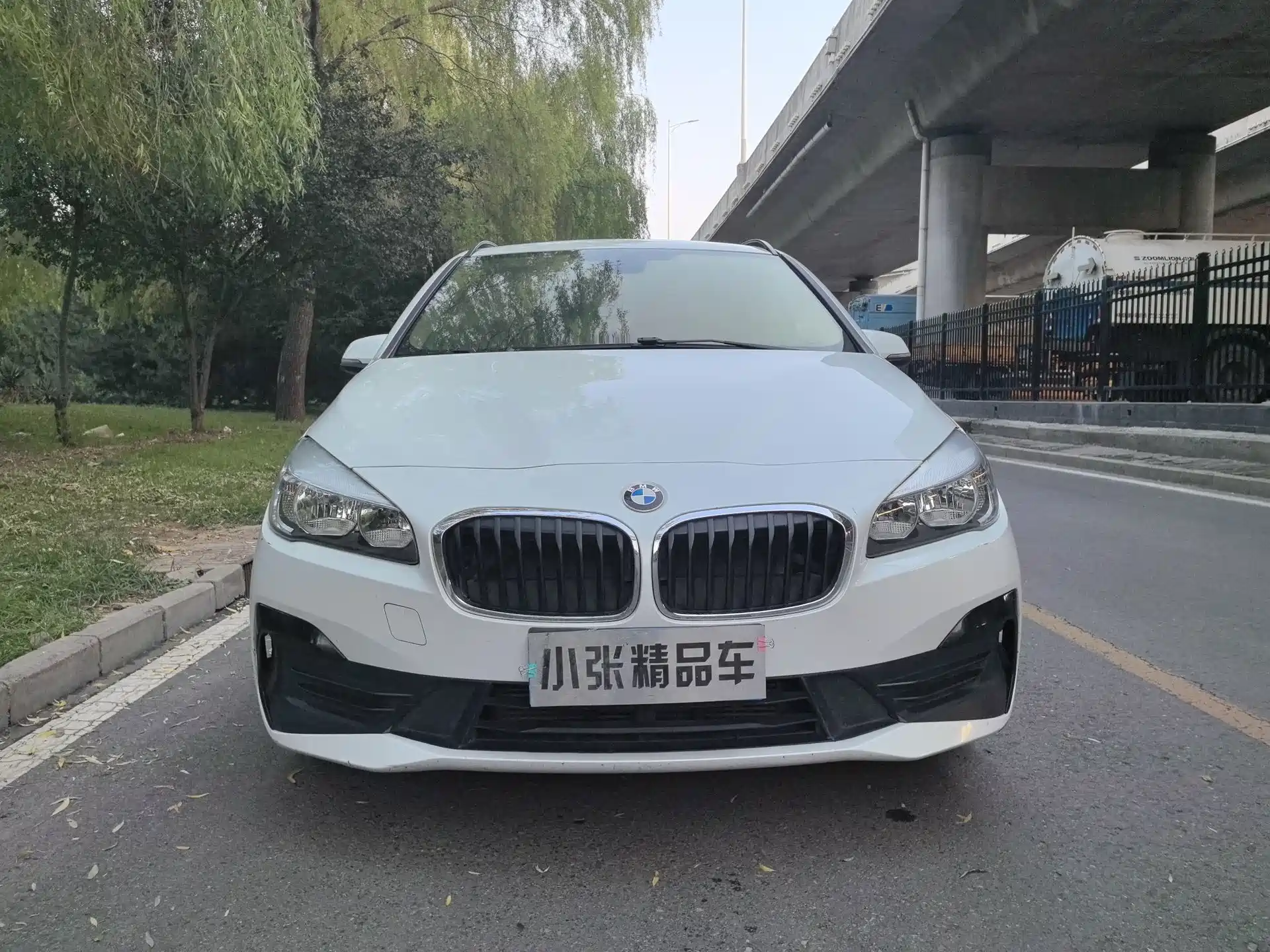 Фото 2 - BMW 2 Series Touring