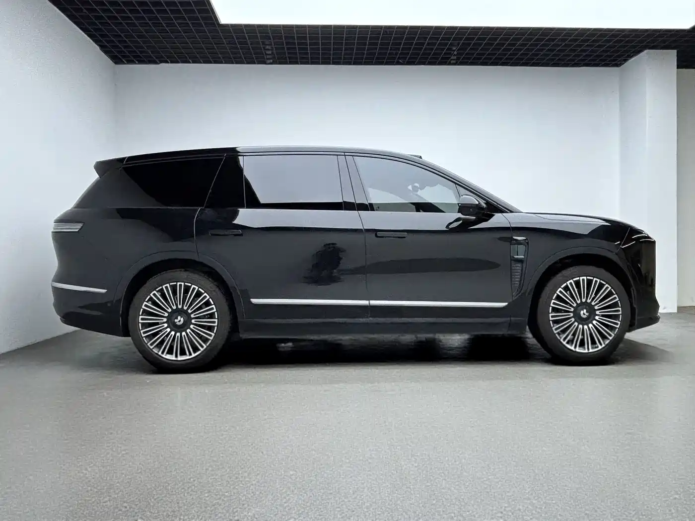 NIO ES8 2026 2025 Model 6-Seat Executive Luxury Edition