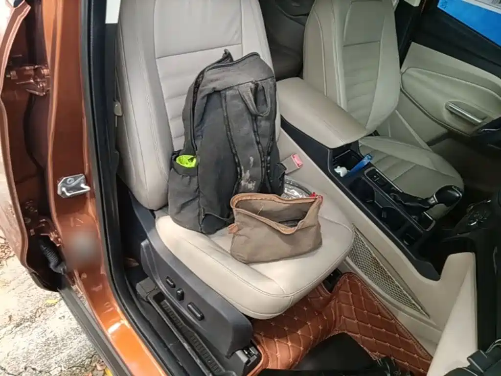 Фото 25 - Ford Kuga