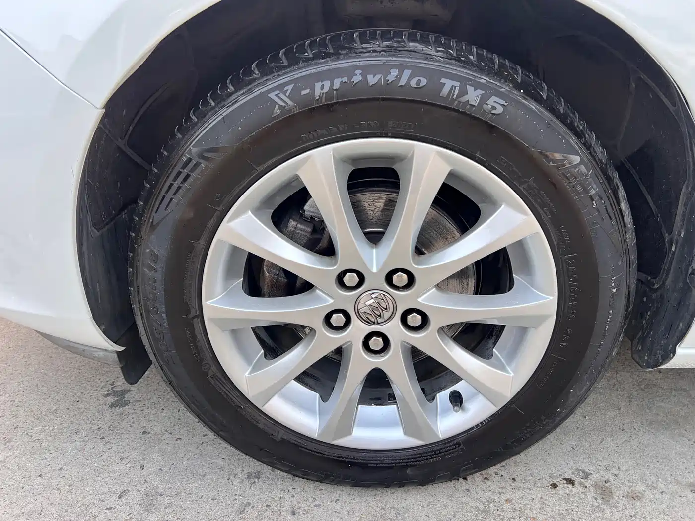 Buick Excelle 2014 XT 1.6L Automatic Fashion фото 4