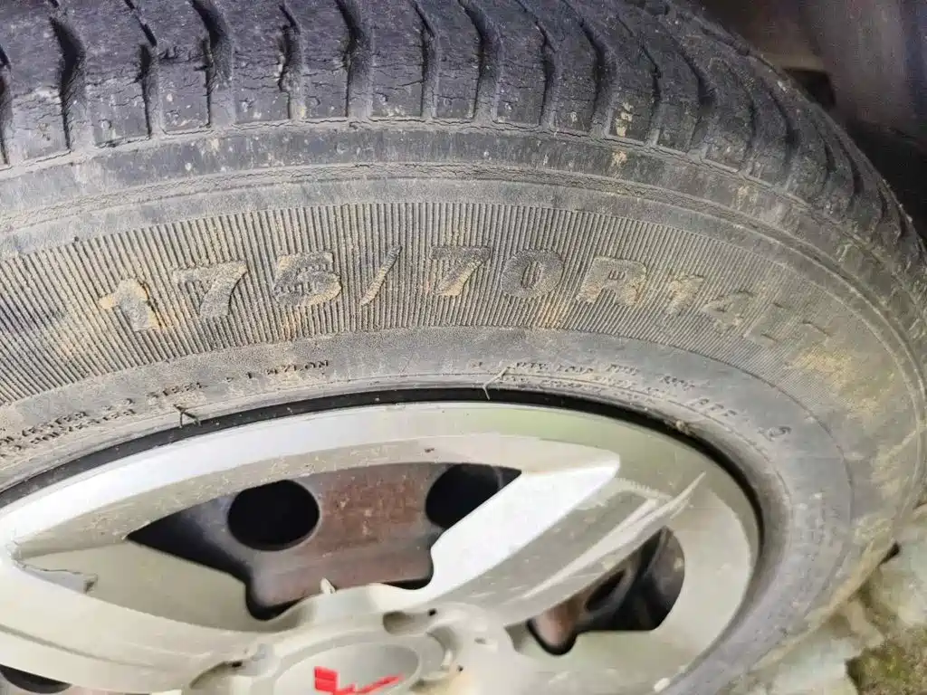 Wuling Motors Wuling Hongguang 2013 2013 1.5L Basic