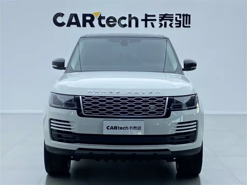 Land Rover Range Rover 2022 3.0 L6 400PS Heritage Extended Classic Edition фото 4