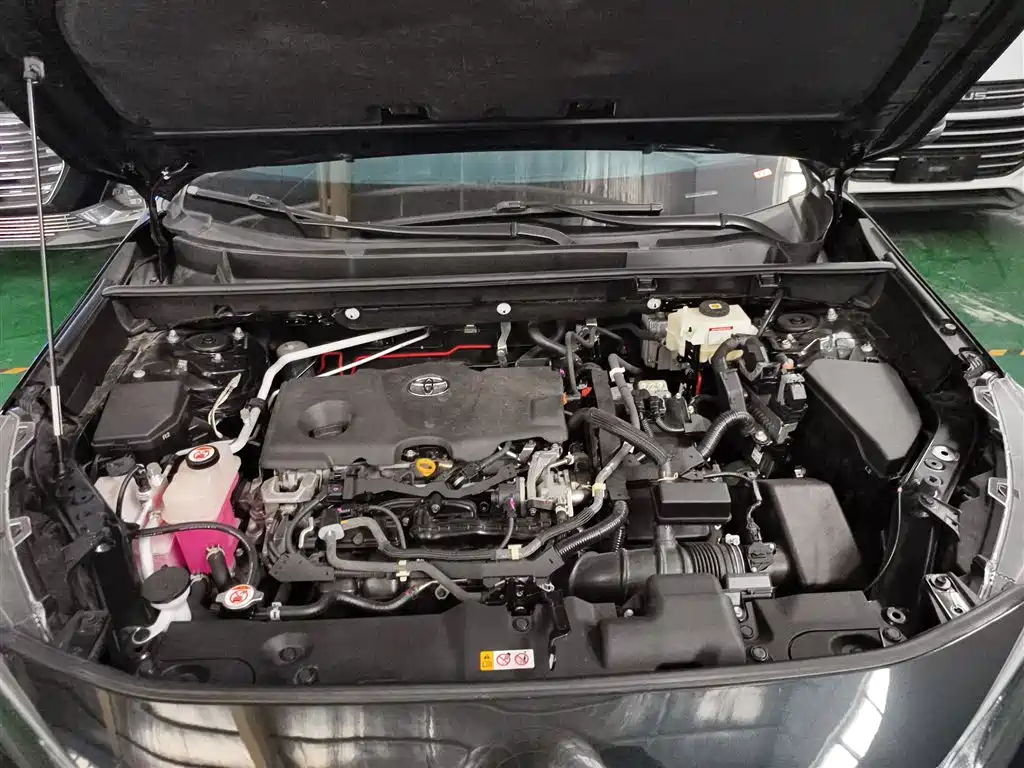 Toyota Wildlander 2022 Hybrid 2.5L E-CVT FWD Luxury PLUS Edition фото 16