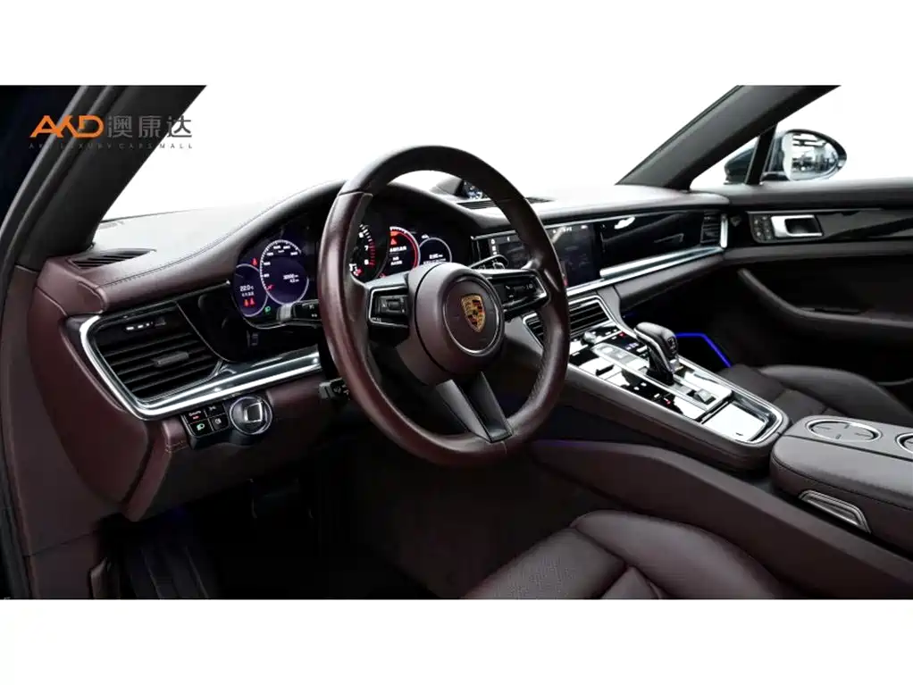 Фото 6 - Porsche Panamera