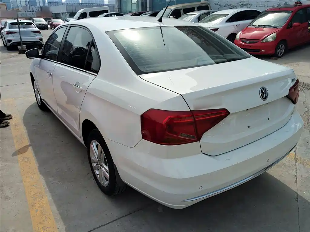 Volkswagen Jetta 2017 1.5L Automatic Comfort фото 23
