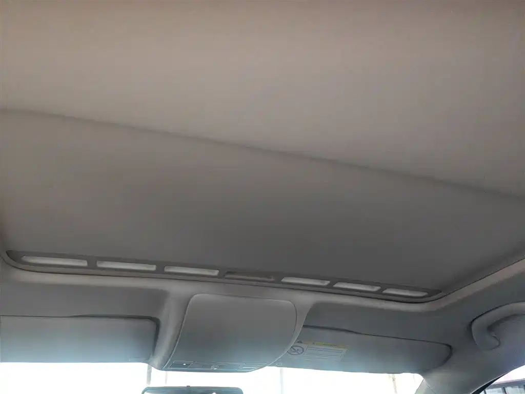 Volkswagen Polo 2016 1.6L Automatic Comfort фото 11