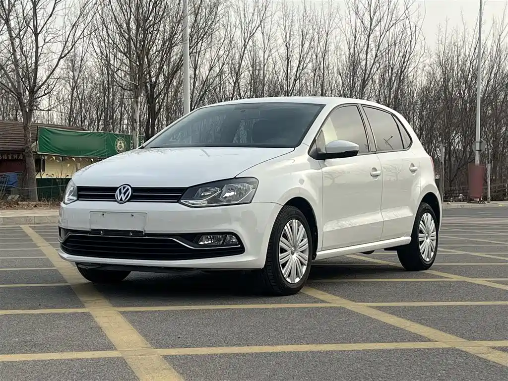 Volkswagen Polo 2016 1.6L Automatic Comfort фото 2