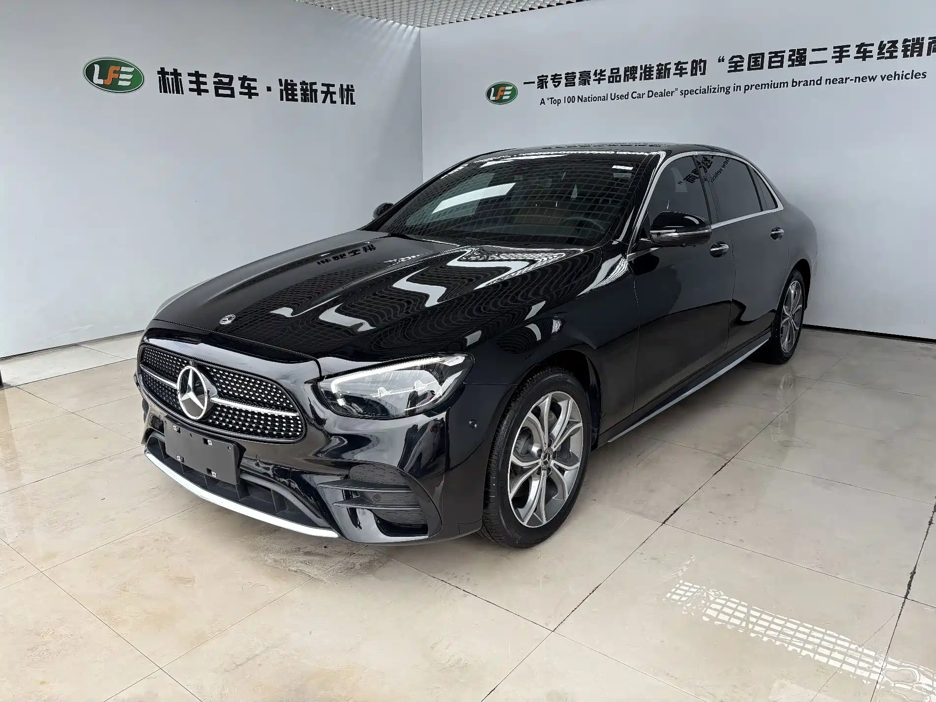 Фото 1 - Mercedes-Benz E-Class