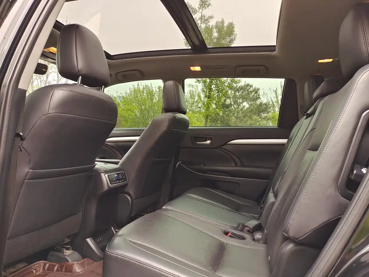 Toyota Highlander 2018 2.0T 4WD Luxury 7-seater China VI фото 8
