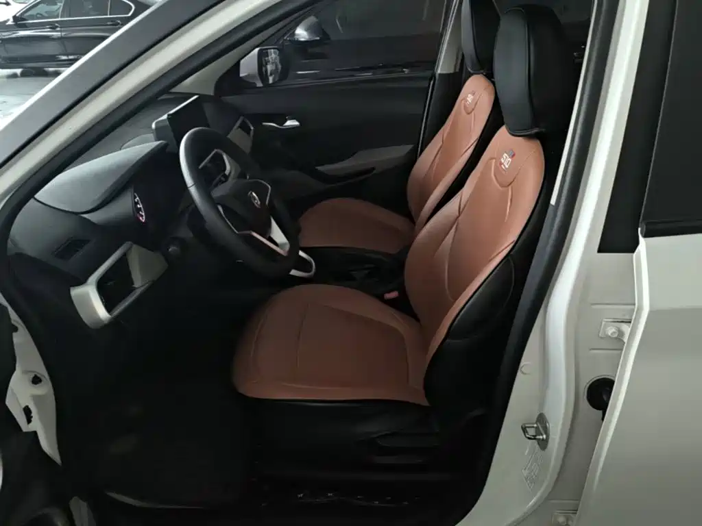 Baojun 510 2021 2021 1.5L Manual Dynamic Edition