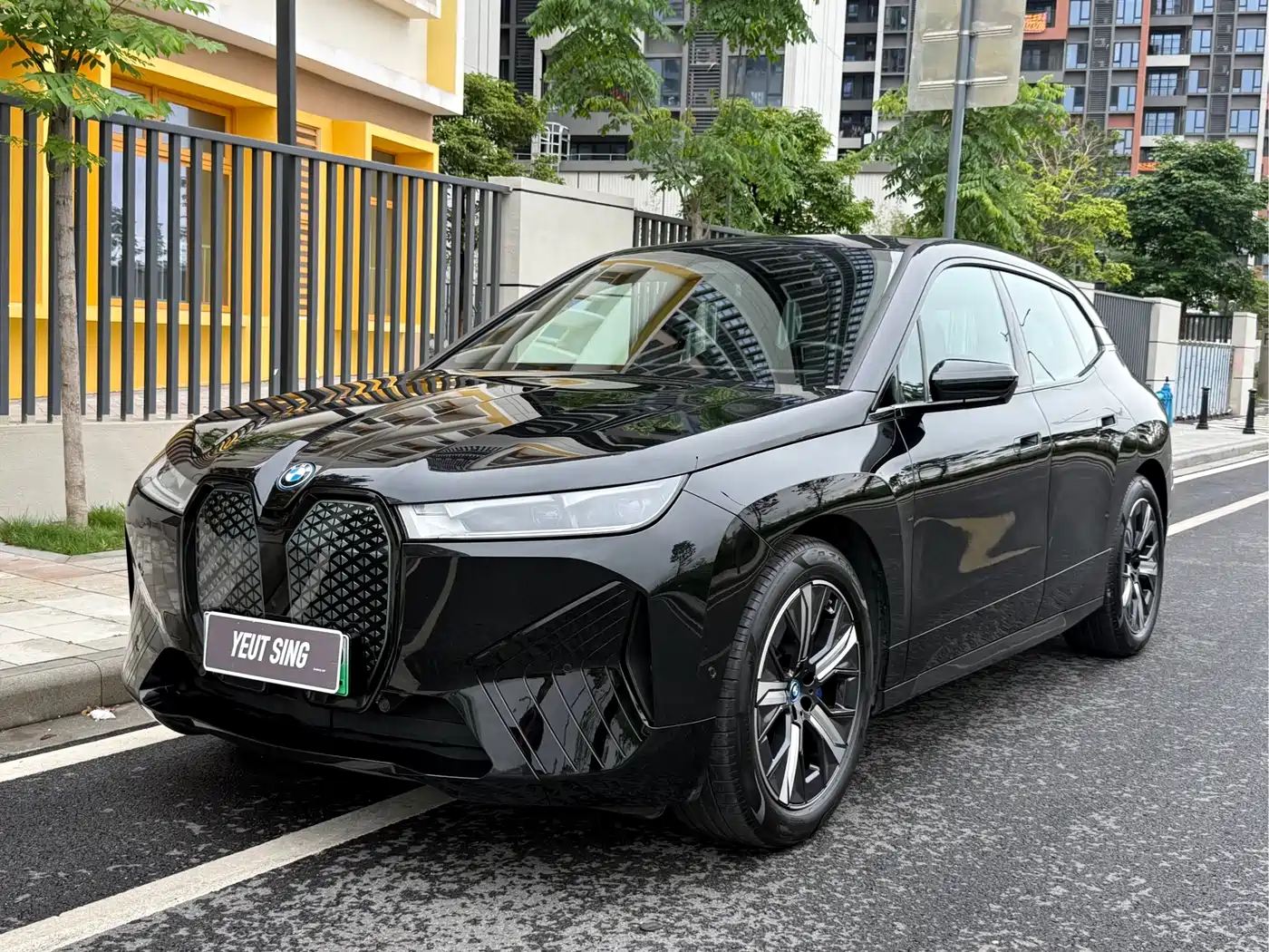 BMW iX 2022 xDrive40 фото 12