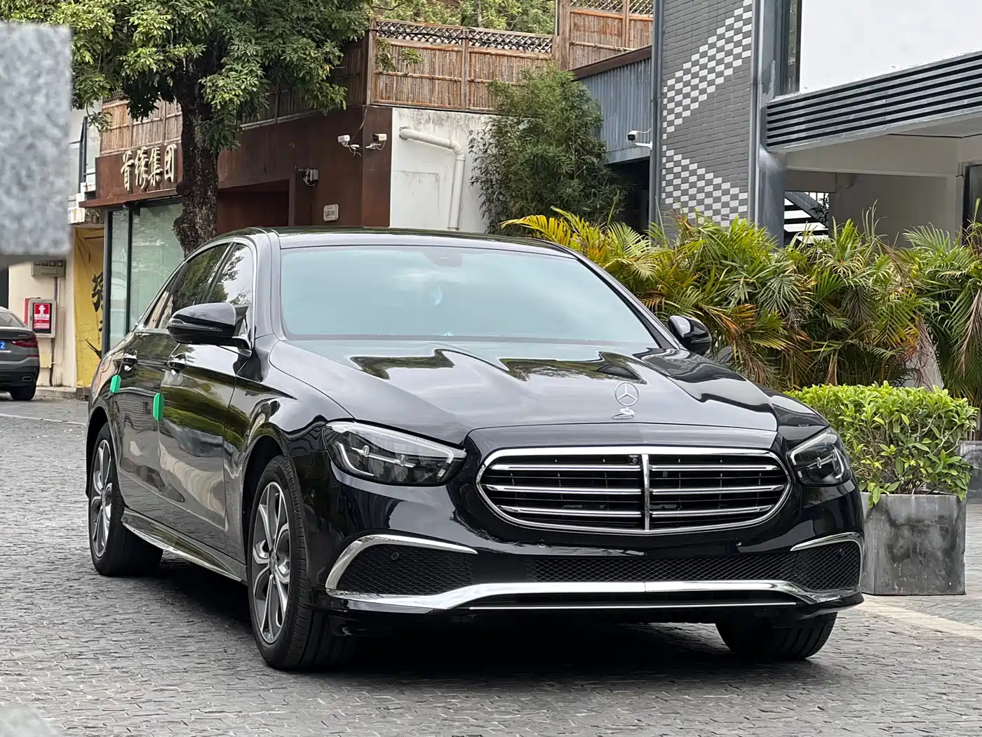 Mercedes-Benz E-Class 2022 E 300 L Sport Luxury фото 3