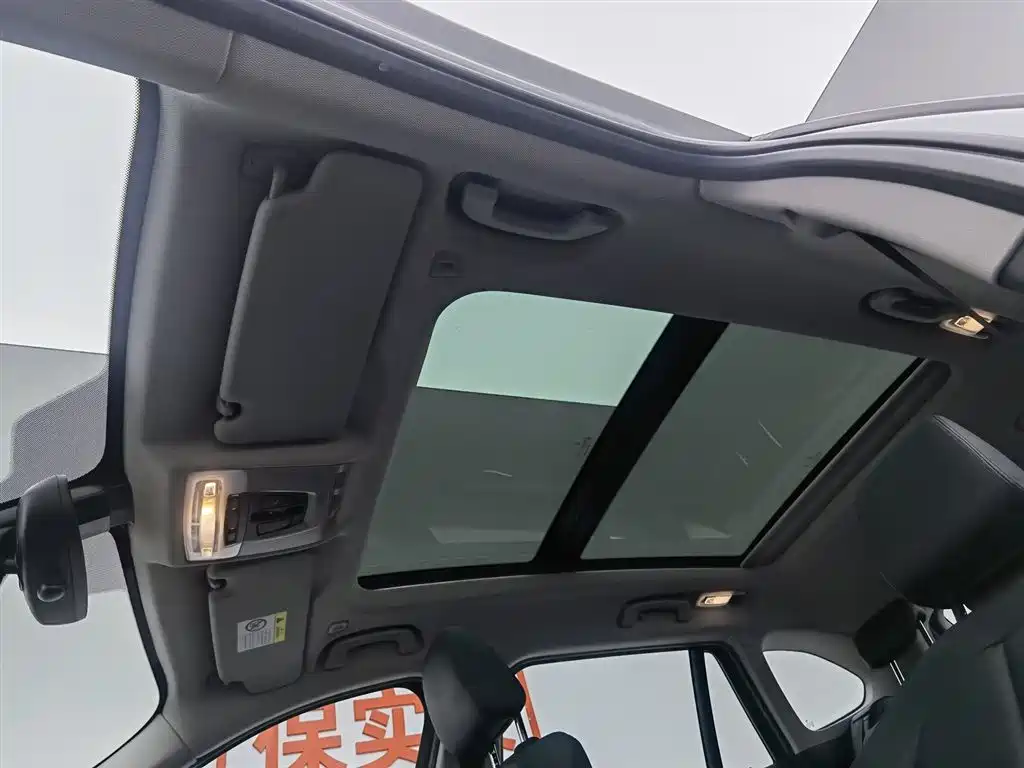 BMW X1 2016 sDrive18Li Premium Model фото 14