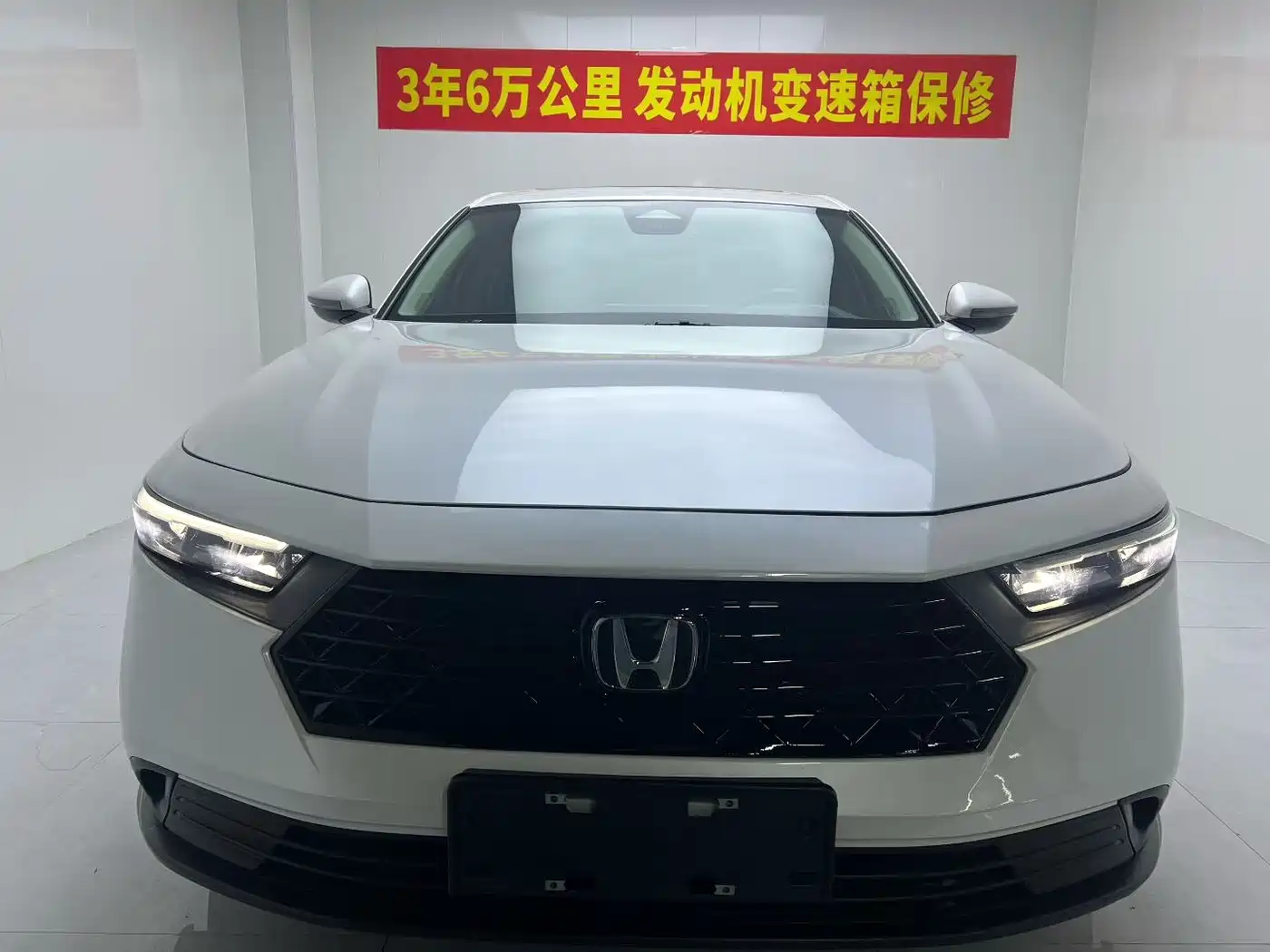 Фото 1 - Honda Accord