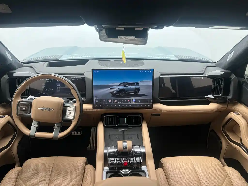 Fang Cheng Bao Leopard 8 2024 2025 Zhiyong Flagship 7-Seater