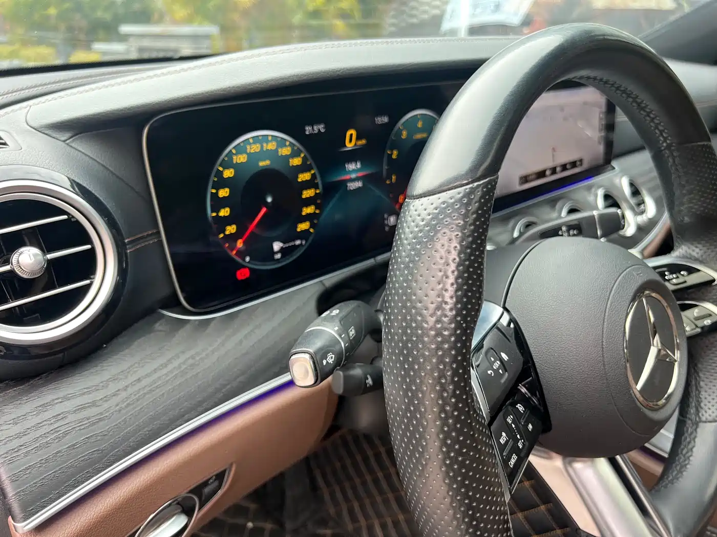 Mercedes-Benz E-Class 2022 E 300 L Sport Luxury фото 5