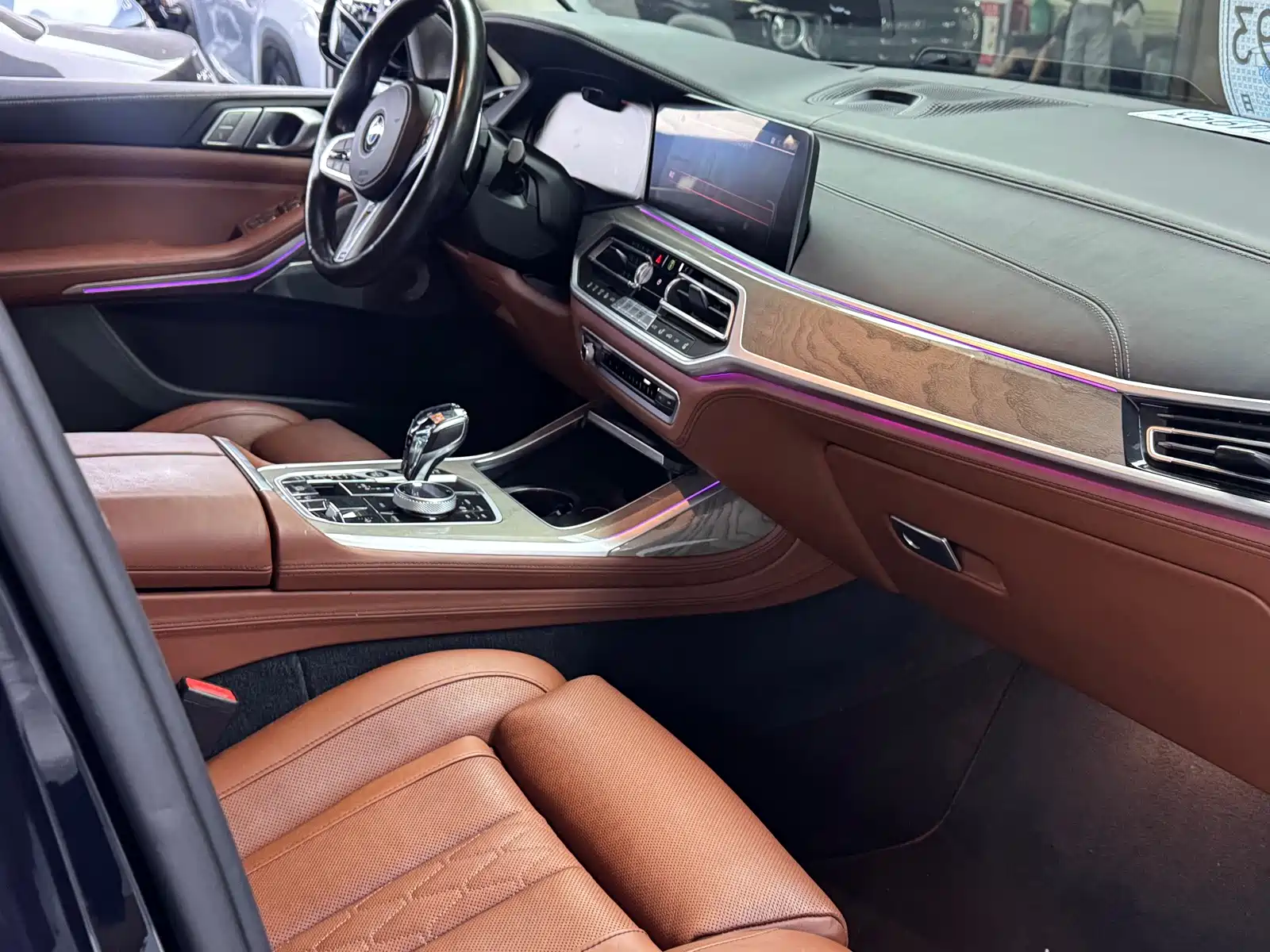 Фото 9 - BMW X7