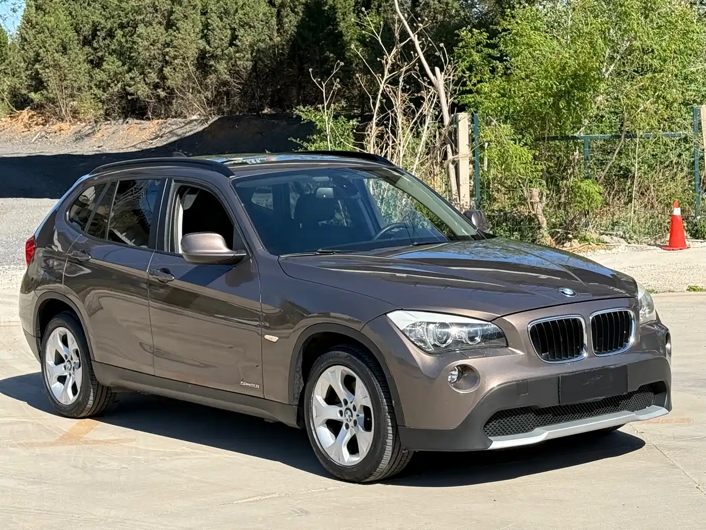 BMW X1 2012 sDrive18i Luxury Model фото 3