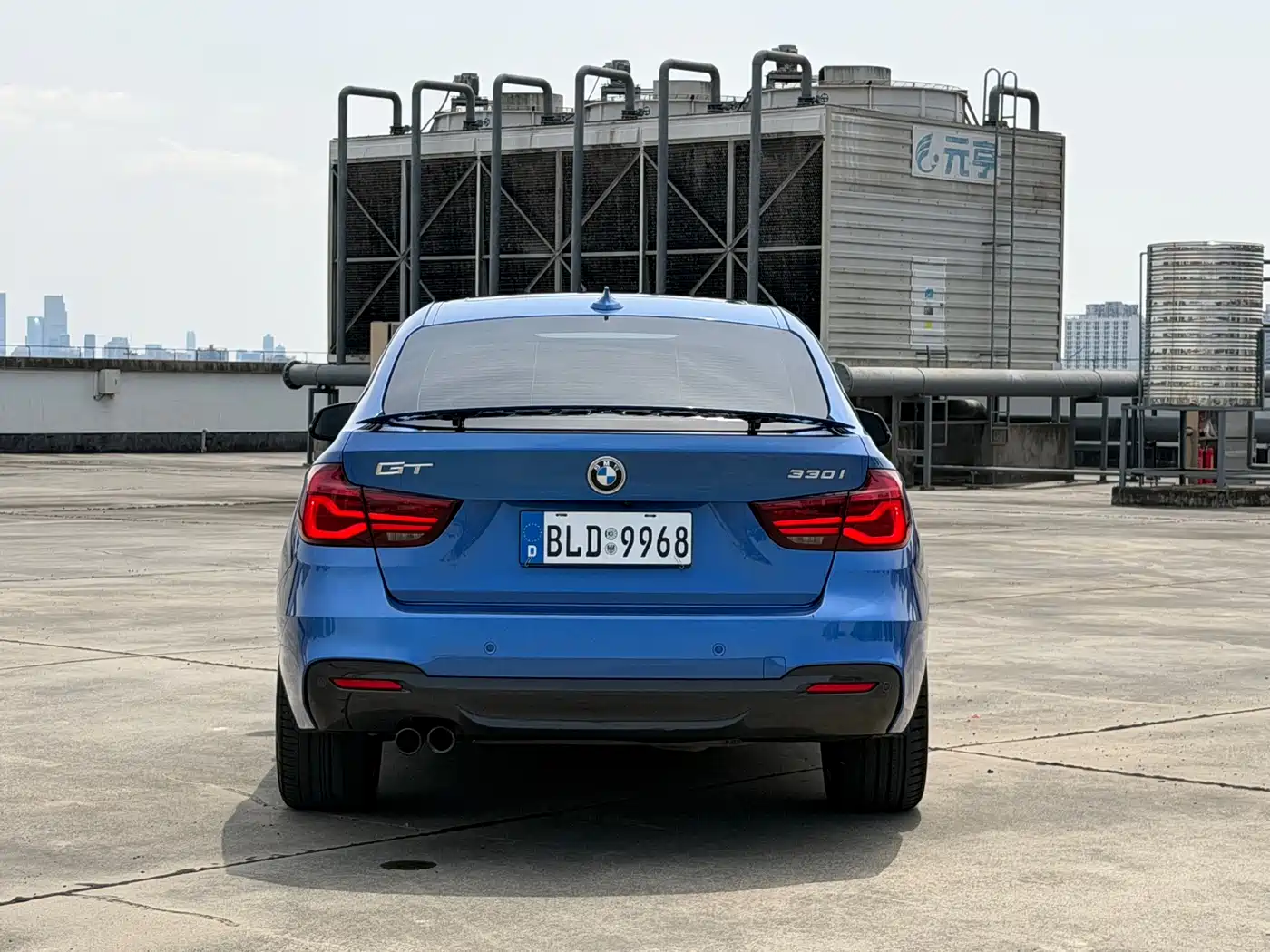 BMW 3 Series GT 2020 320i M Sport Black Night Edition фото 6