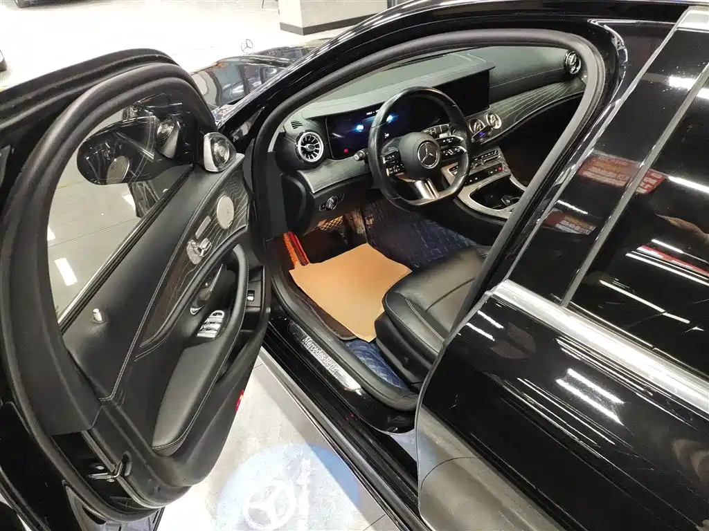 Mercedes-Benz E-Class 2021 E 300 L Sport Luxury Edition фото 16