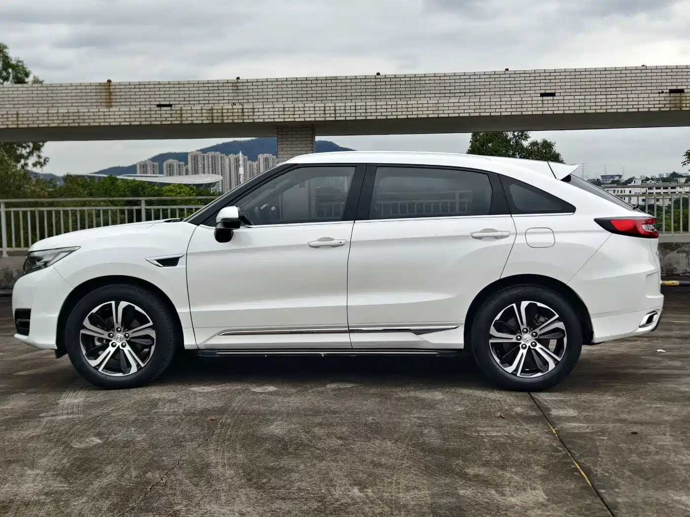 Honda UR-V 2018 2017 370TURBO AWD Premium Edition China V